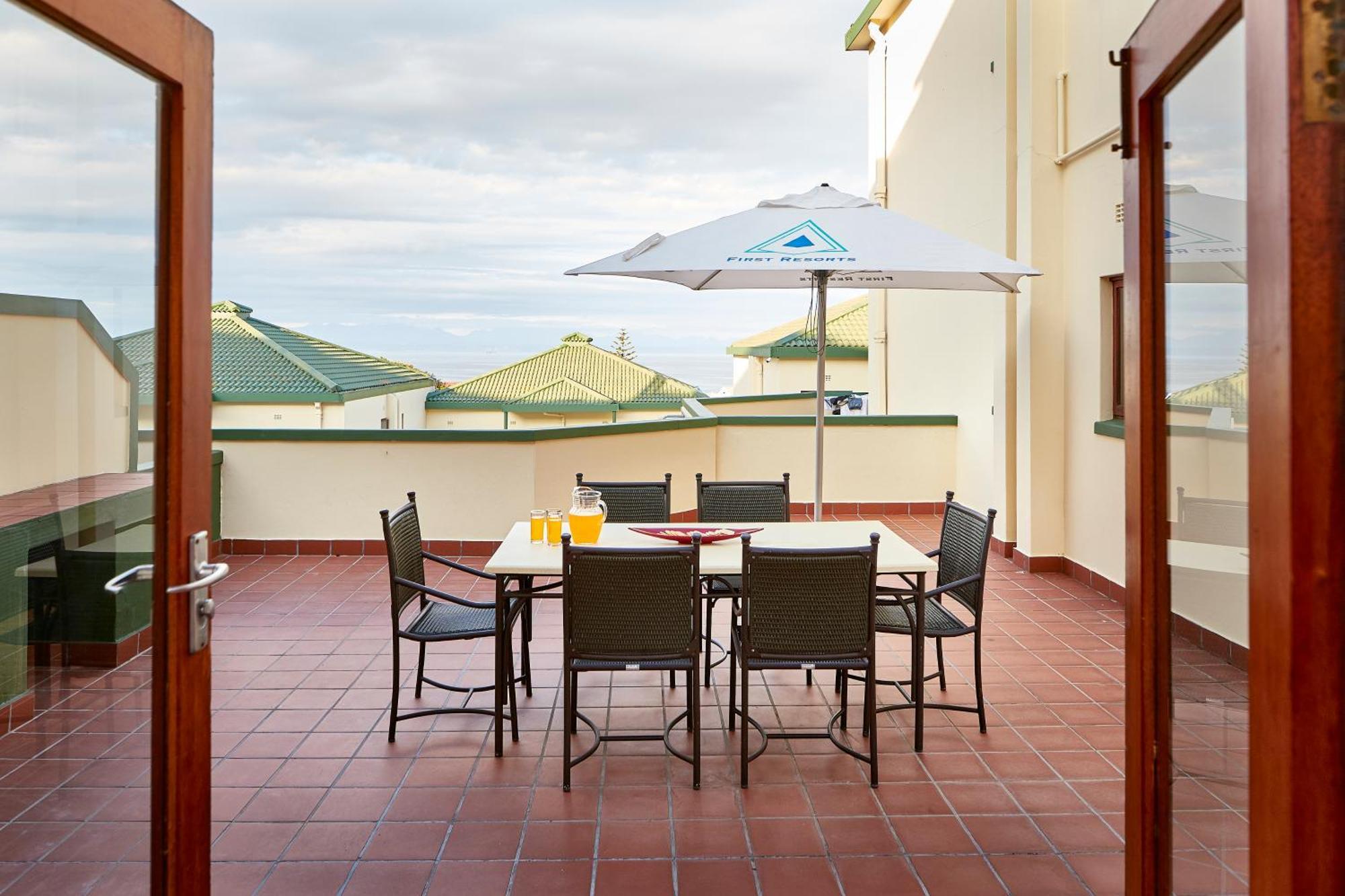 First Group Perna Perna Mossel Bay Apartment Exterior foto